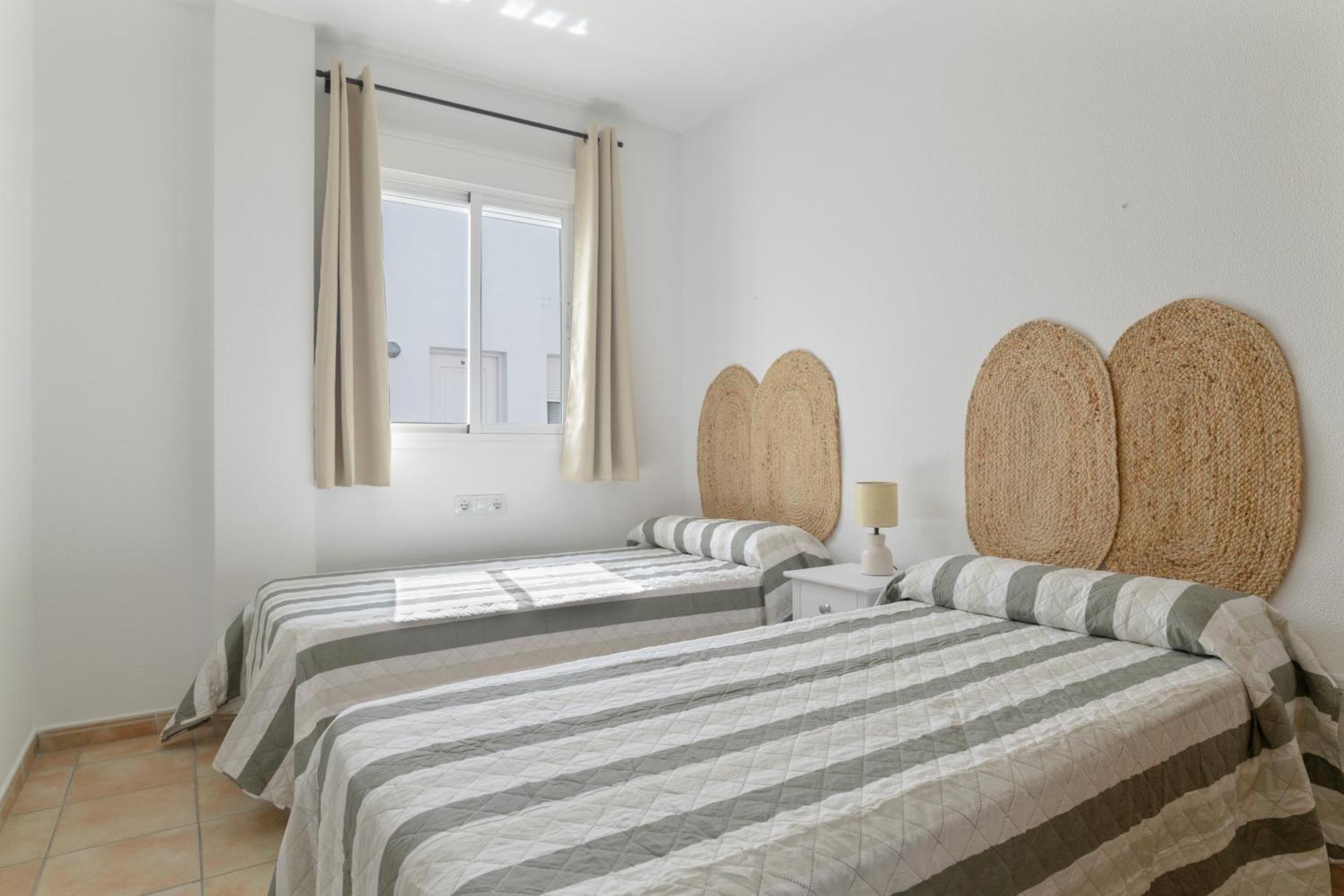 Apartamento Perez Zara 7 科尼尔-德拉弗龙特拉 外观 照片